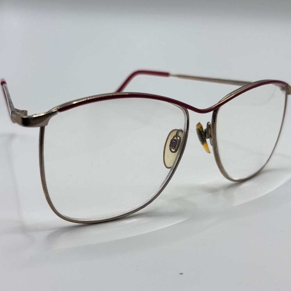 Vintage Magnivision +3.25 Reading Glasses Gold Tone Metal Frame Red Accent‎